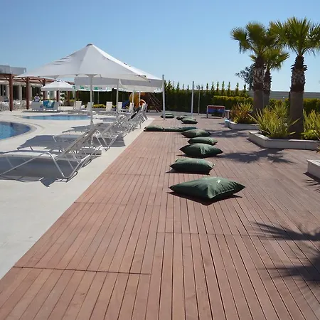 Penthouse Orange Grove 公寓